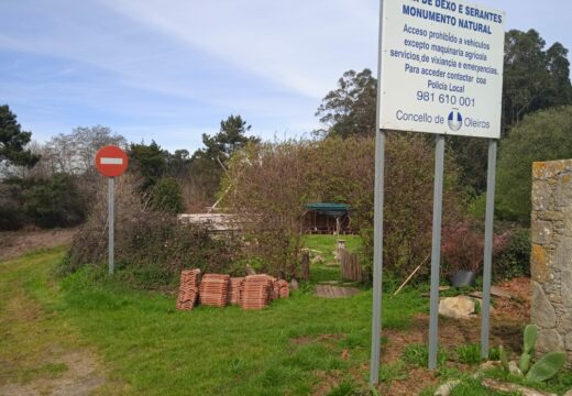 O BNG de Oleiros organizou un paseo informativo de concienciación na Zona de Especial Conservación- Rede Natura- Reserva da Biosfera- Monumento Natural da Costa (des)protexida de Dexo