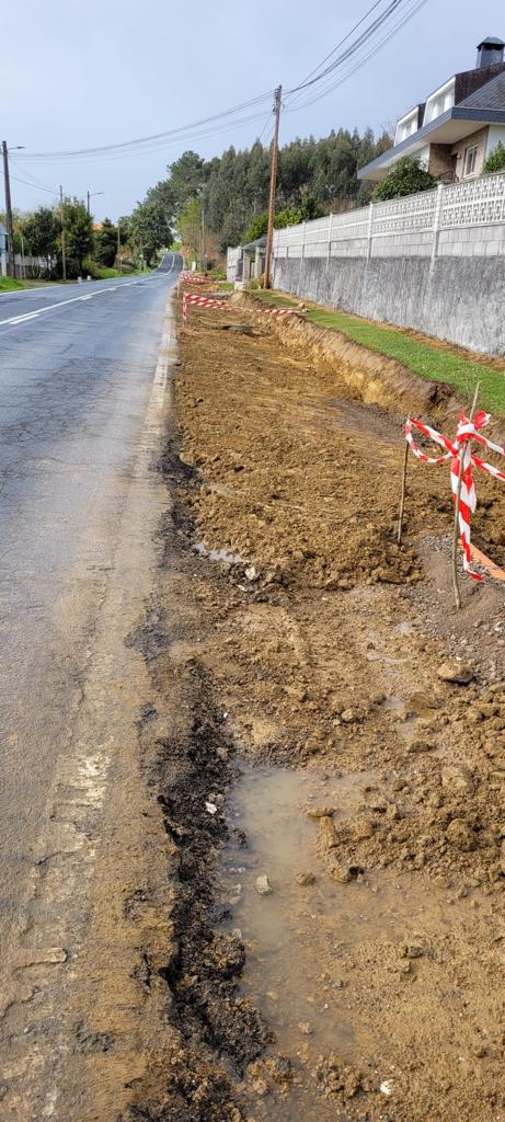 Arrincan as obras da demandada senda peonil na estrada que une Guísamo con Cambre