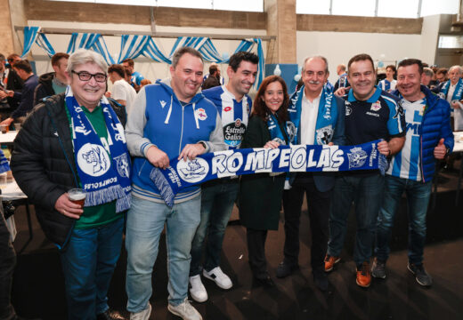 Abre o local da Federación de Peñas Deportivistas no Palacio de Riazor