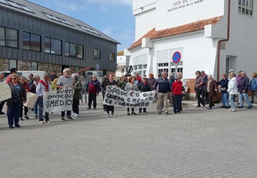 O BNG reclama solucións para o médico de Corrubedo tras 6 meses de protestas