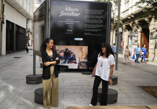 A exposición ‘Álbum Familiar’ celebra os 18 anos do matrimonio igualitario en España