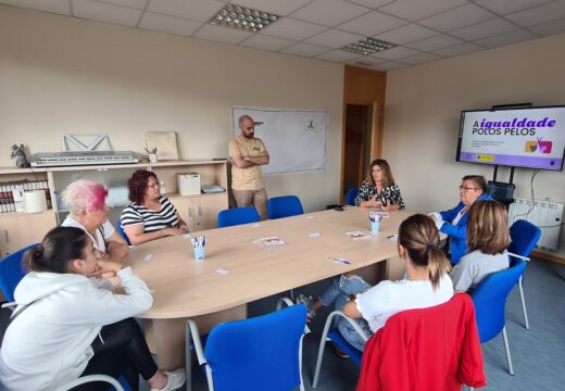 A alcaldesa acudiu onte ao “Encontro da I Rede de centros de perrucaría e estética fronte á violencia de xénero” convocado en Narón