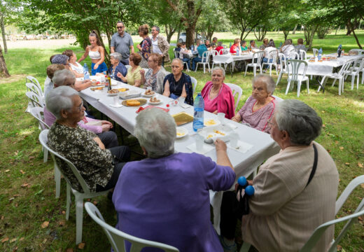 Peche actividades ximnasia de mantemento e memoria activa + Tempos para compartir