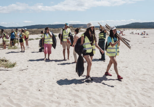 Máis de 4500 kg de residuos recollidos no Parque Natural de Corrubedo