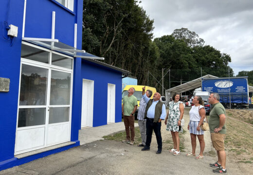 O Concello renova o mobiliario e a pintura do local social de Sarandóns