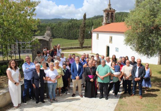 O arcebispo de Santiago de Compostela visita a parroquia de Loureda (Boqueixón)