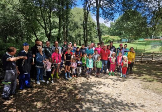 25 cativos/as desfrutaron da Xornada de Pesca Infantil do Concello de Frades