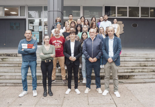 Entrega de diplomas aos alumnos do obradoiro Tahume VIII