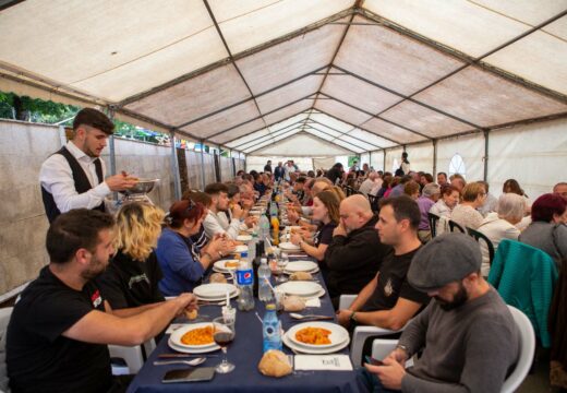 Máis dun milleiro de persoas desfrutan da segunda edición da Festa Rural de Frades