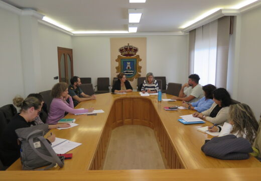 A Mesa Educativa e Sanitaria contra a violencia de xénero consensúa as actividades a realizar en torno ao 25-N