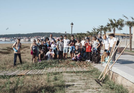 Retirados 390 kg de residuos durante a xornada de limpeza na Praia de Coroso