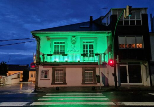 Neda súmase ao Día internacional do cancro de fígado iluminando hoxe de verde a Casa Consistorial