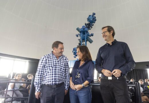 O planetario da Casa das Ciencias estrea o novo proxector que mellora a calidade da experiencia inmersiva