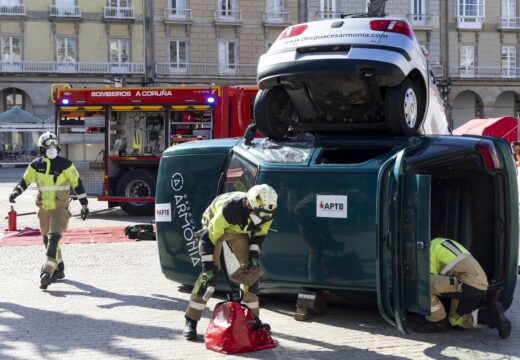 Simulacro de sinistro viario na Semana da Prevención de Incendios