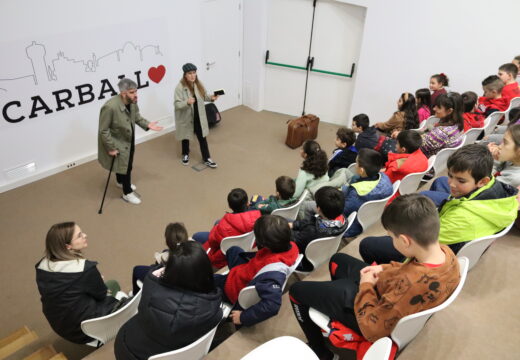 Máis de 500 nenos e nenas visitarán a Biblioteca Rego da Balsa ao longo desta semana “Na procura do Xestal”