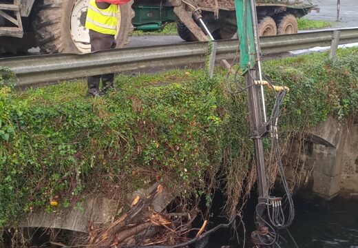 A Xunta inicia a execución de actuacións de conservación e limpeza nos treitos interurbanos do río Grande de Xuvia no concello de San Sadurniño