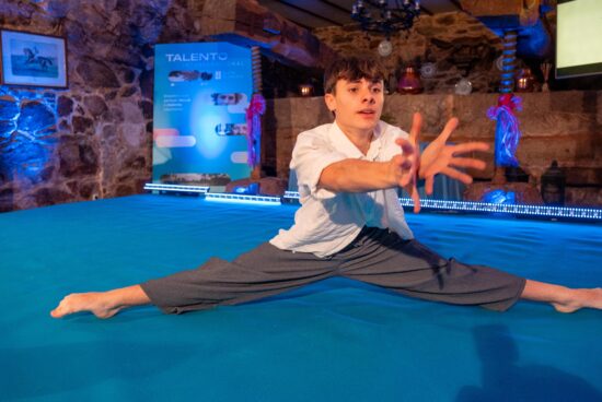 O mozo de Sada Javier Vázquez Gundín é o gañador en danza moderna do programa Xuventude Crea 2023