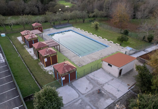 Rematadas as melloras da accesibilidade na área recreativa e na piscina de Souto Grande