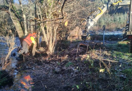 A Xunta executa actuacións de conservación e limpeza nos treitos interurbanos do río Mandeo a seu paso polo concello de Aranga