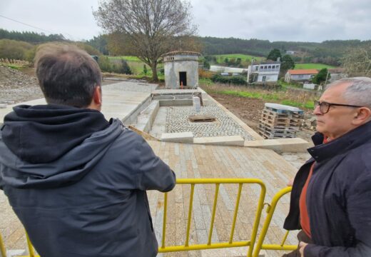 Carballo gañará un novo espazo público de calidade coa Praza do Pombal de Vilela, na que avanzan as obras