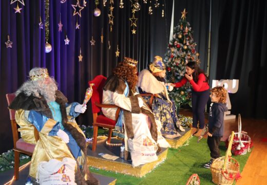 O Concello de Lousame organiza unha dobre cita cos Reis Magos este venres: Recepción pola mañá e Festival de Reis pola tarde