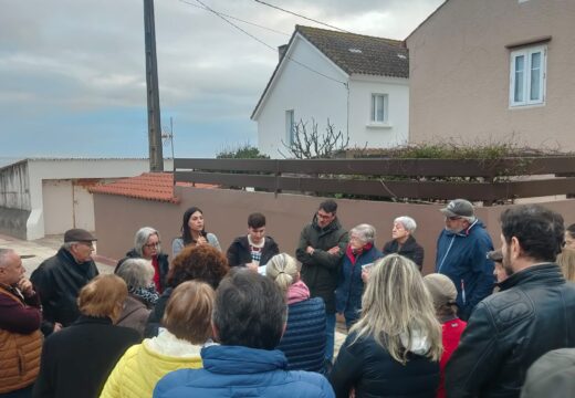 O equipo de goberno mantén reunións veciñais en Corrubedo e no Caramecheiro para buscar solucións ás inundacións