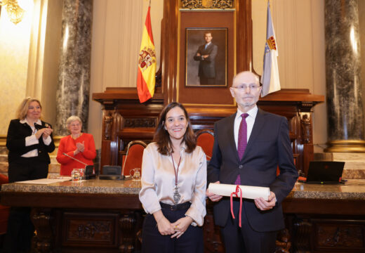 O catedrático Alfredo Vigo Trasancos ingresa noInstituto José Cornide de Estudos Coruñeses