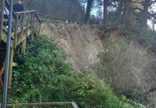 O Partido Popular insta á reparación urxente dos accesos ao parque das Trece Rosas tras os últimos derrumbamentos en Santa Cruz