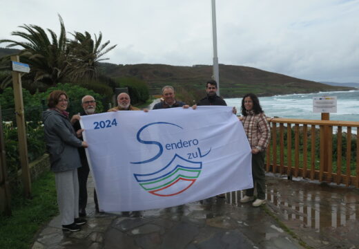 Izada a Bandeira Sendeiro Azul 2024 no Sendeiro de Saldoiro de Caión