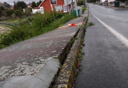 Desprendemento do terreo na zona da Lagoa (Gandarío)