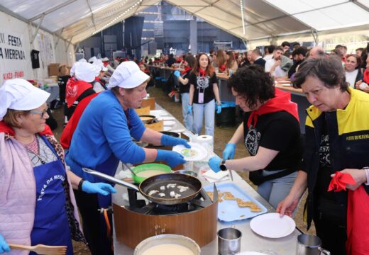 A XVII Festa da Merenda de Aiazo (Frades) repartirá de balde máis dun milleiro de tortillas de masa este domingo 24 de marzo