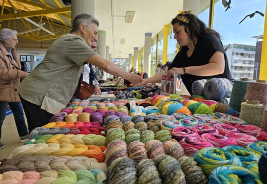 Máis de 300 palilleiras de todo o País déronse cita este sábado en Fene