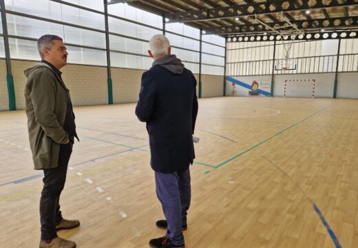 Novas canastras no pavillón do CEIP Xesús San Luís Romero