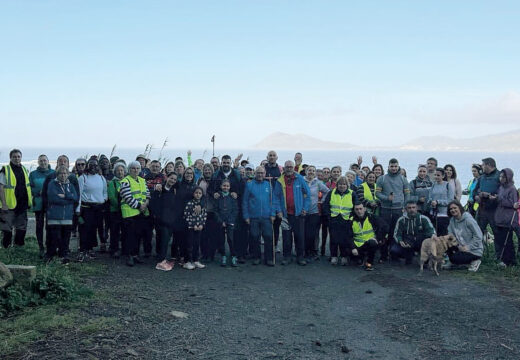 Oitenta persoas participan na andaina polo Camiño a Santiago pola Ría de Muros Noia organizada polo Club de Xubilados de Lousame