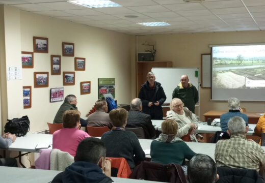 Vinte veciños e veciñas de Frades participan nun Curso de Horta Ecolóxica