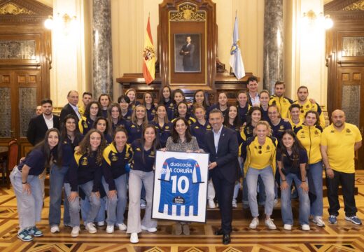 Inés Rey, na celebración do ascenso do Dépor ABANCA: “Hoxe o orgullo da Coruña volve ser o orgullo das súas talentosas mulleres”