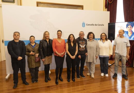 Inés Rey presenta o catálogo da mostra antolóxica do pintor Cheché Martín, que se poderá visitar desde xuño en María Pita