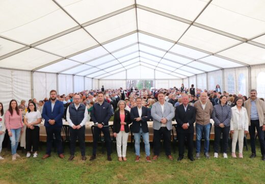 Preto de 500 persoas celebraron as vodas de prata da Festa dos Maiores de Frades