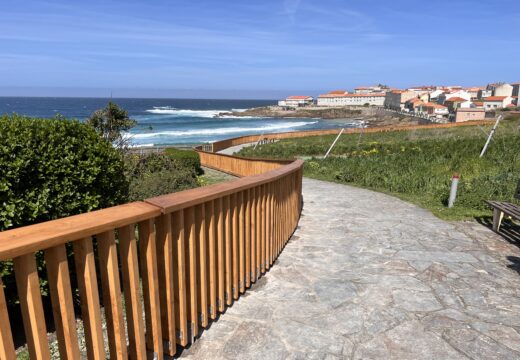 O concello licita a segunda fase da mellora dos elementos de protección do Paseo Marítimo de Caión