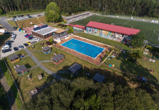 A piscina de San Sadurniño iniciará temporada o 17 de xuño