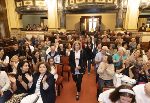 Inés Rey na entrega do Premio Tomás Fábregas: “Fina foi un faro de esperanza e humanidade para moitas persoas”