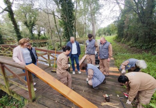 O obradoiro de emprego realiza unha comple actuación de mellora do Paseo Fluvial do río anllóns