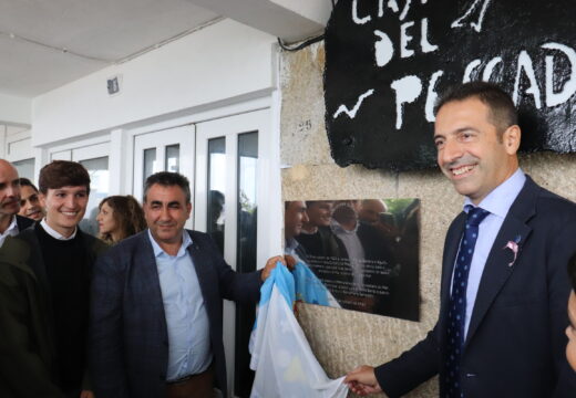 Luís Pérez inaugura os actos do Centenario da Confraría de Pescadores de Carreira e Aguiño