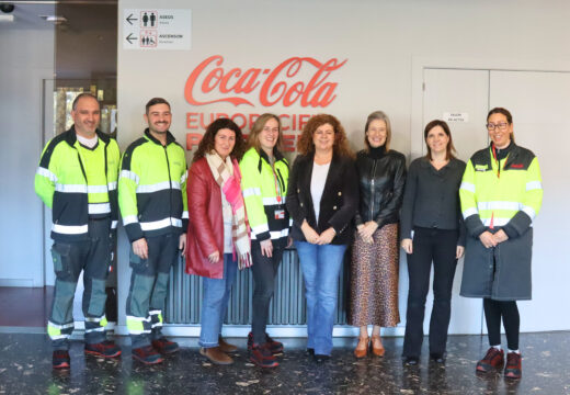 Xunta e Coca-Cola lanzan un reto a oito centros de FP para Reducir o consumo de auga na pasteurización de refresco