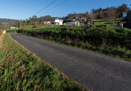 San Sadurniño adxudica en 85.789 euros as obras de ancheado e aglomerado da pista dos Currás