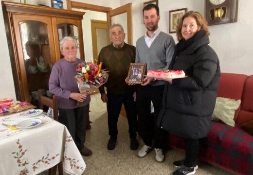 Paderne felicita a Martina Sabin, a súa veciña máis lonxeva, polo seu 103 aniversario