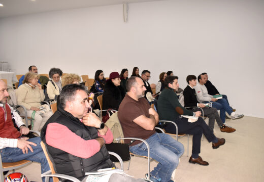 Ambar presentou o seu proxecto Ría de Arousa Accesible na Lonxa de Ribeira