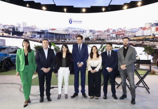 Inés Rey destaca o papel da Coruña como referente  tecnolóxico durante a inauguración dun novo estudio  na Cidade das TIC 