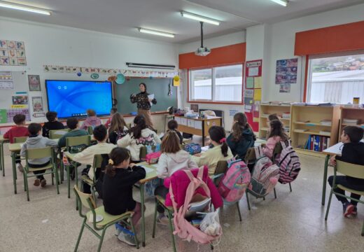 O Concello de Carballo convoca o I Concurso escolar Poesía do revés