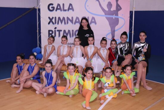 A Gala de Ximnasia Rítmica do Concello de Frades reúne a máis dun centro de nenas